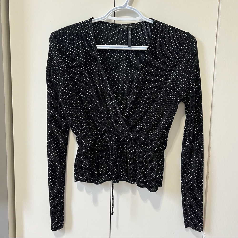 Dynamite Women's Black Sparkle Wrap Top
